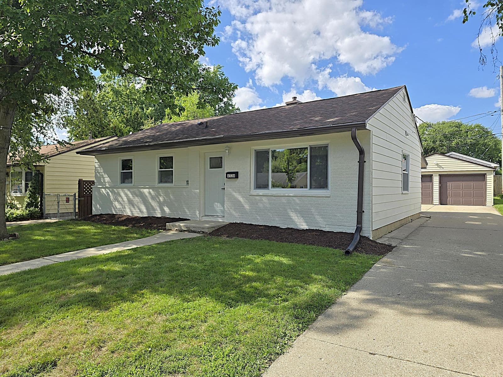 6538 Euclid, Milwaukee, WI 53219