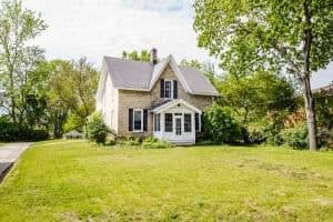 8513 North 2