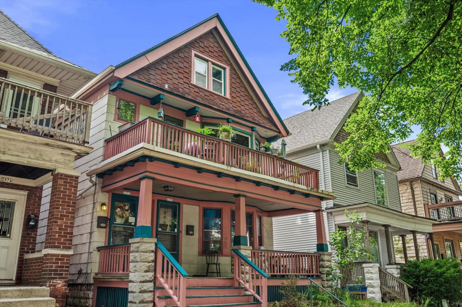 2372 Weil, Milwaukee, WI 53212