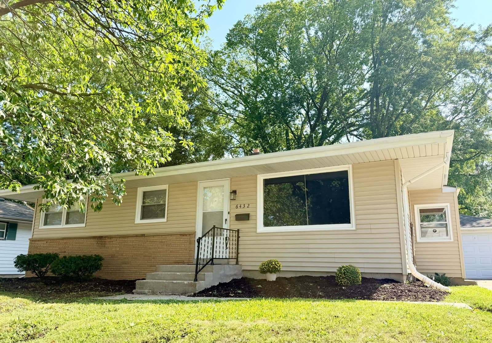 6432 84th, Milwaukee, WI 53224