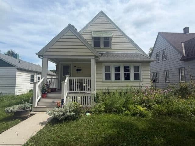 5674 37th, Milwaukee, WI 53209