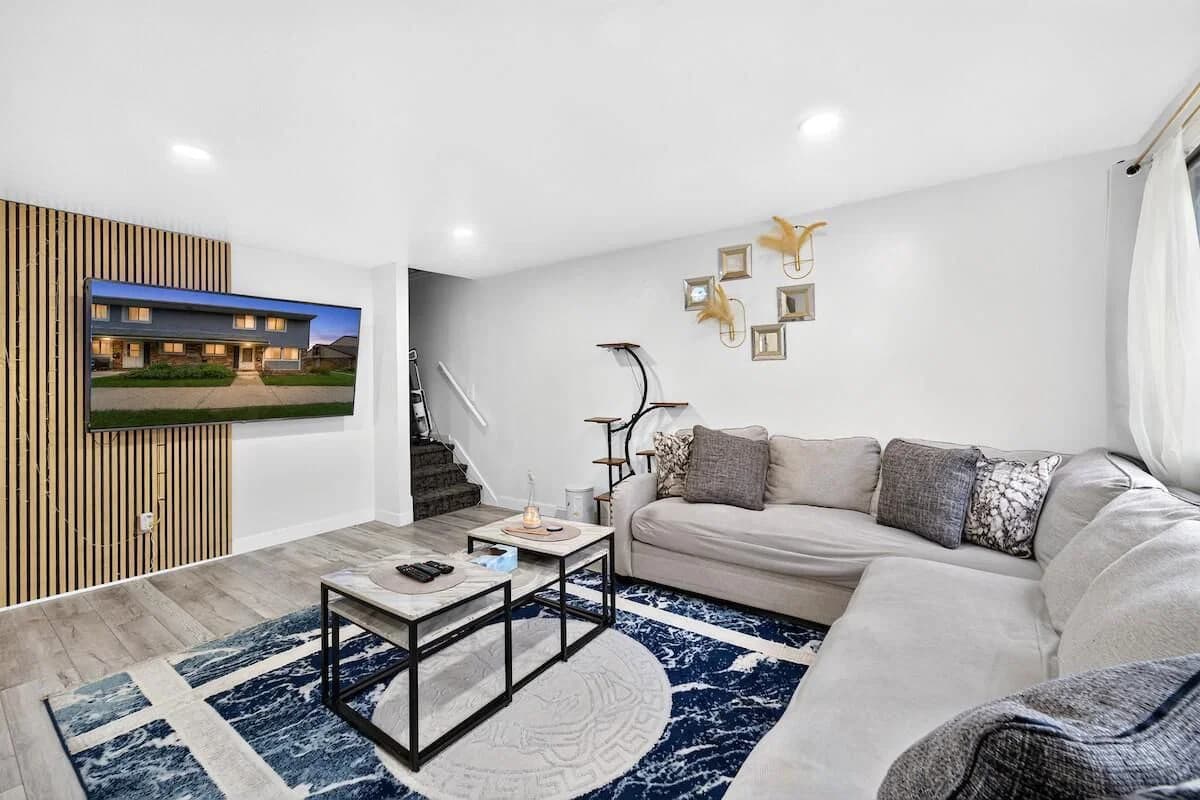 6334 20th, Milwaukee, WI 53221