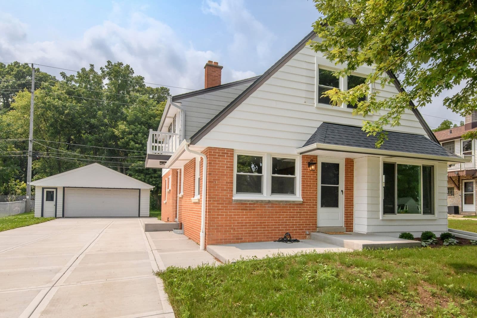 3708 9th, South Milwaukee, WI 53172