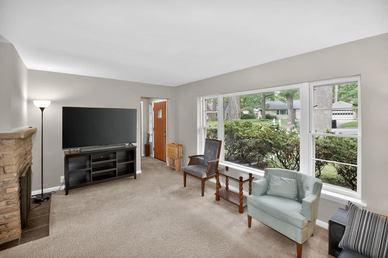 11605 Mount Vernon 5