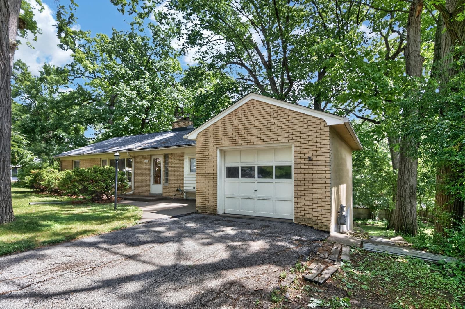 11605 Mount Vernon 2