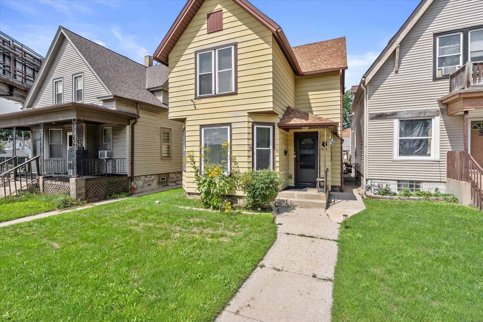 2636 Hayes, Milwaukee, WI 53215