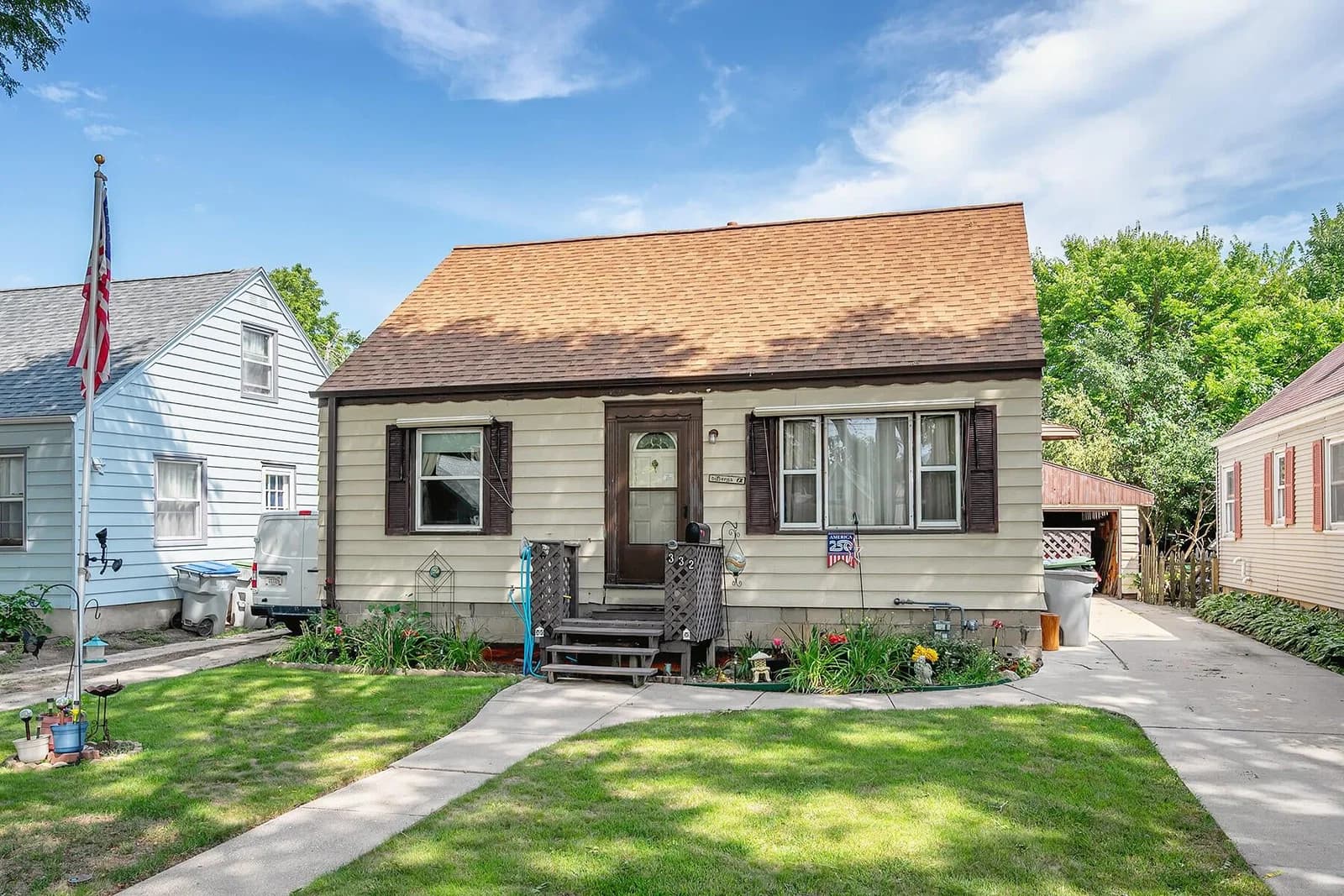 332 60th, Milwaukee, WI 53214