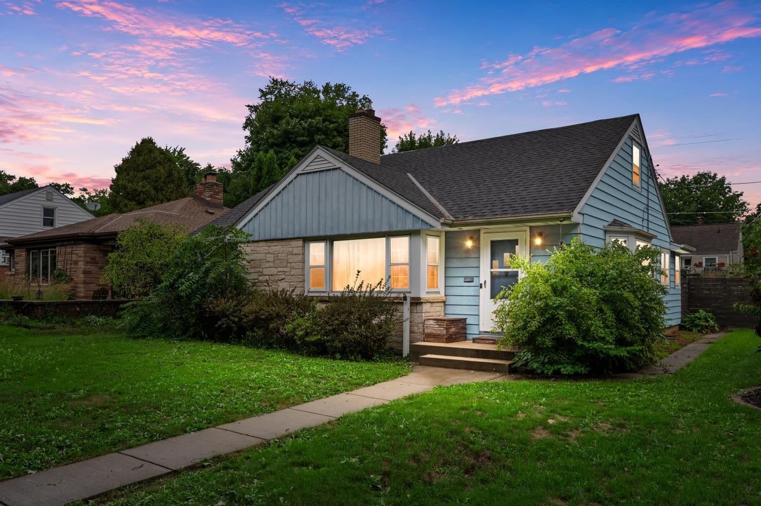 2842 90th, Milwaukee, WI 53222