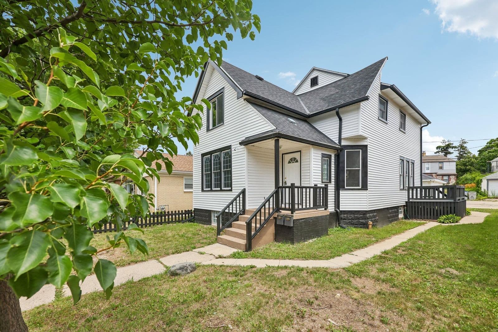 3528 87th, Milwaukee, WI 53222