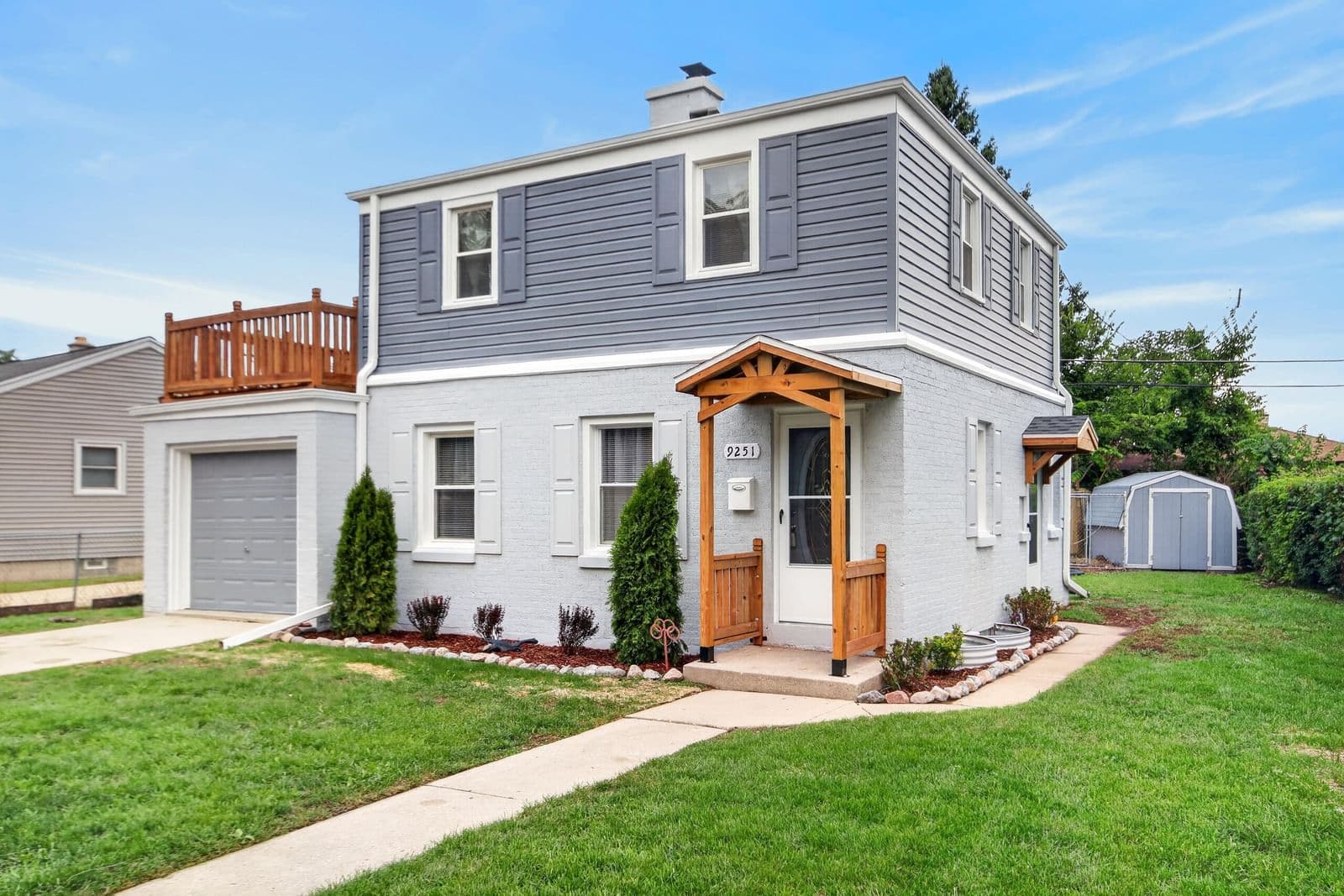 9251 Swan, Milwaukee, WI 53225