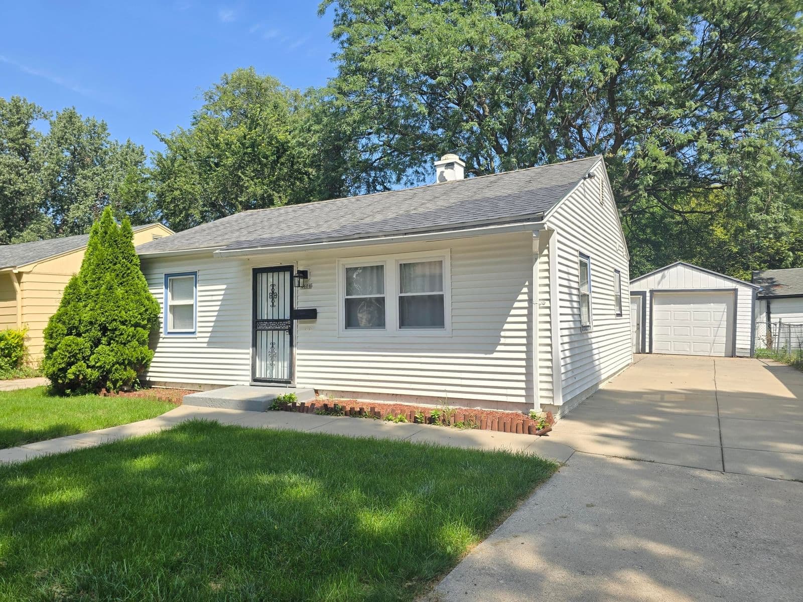 4608 45th, Milwaukee, WI 53218
