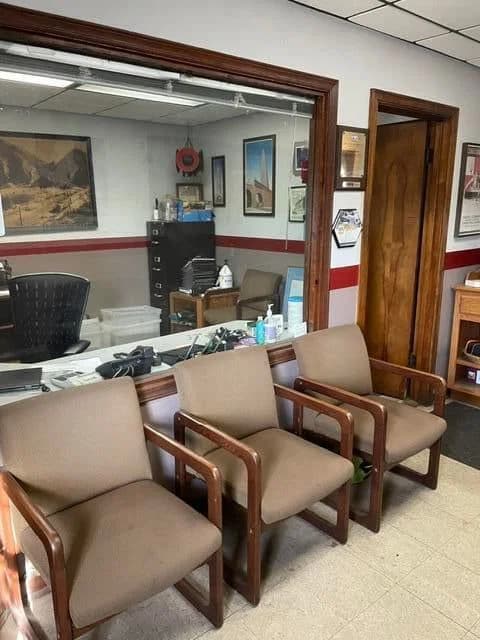 6210 State St, Wauwatosa, WI 53213 3