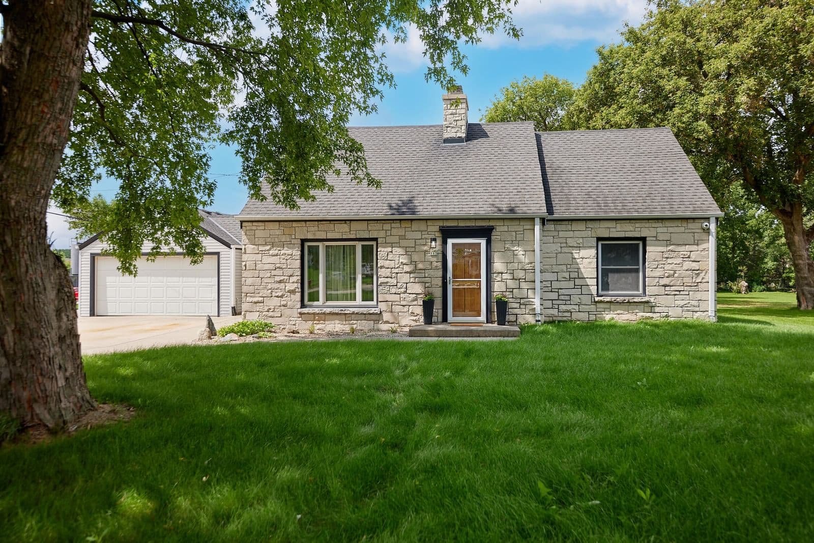 113 121st, Wauwatosa, WI 53226