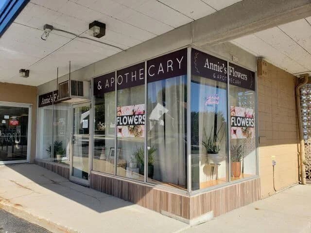 8822 Lincoln, West Allis, WI 53227
