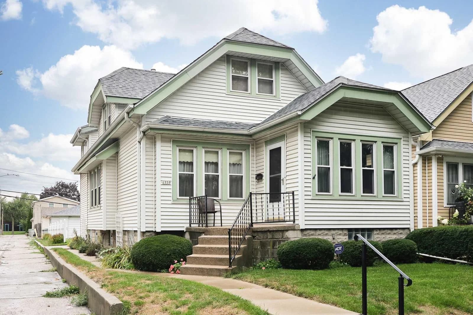 1959 36th, Milwaukee, WI 53215