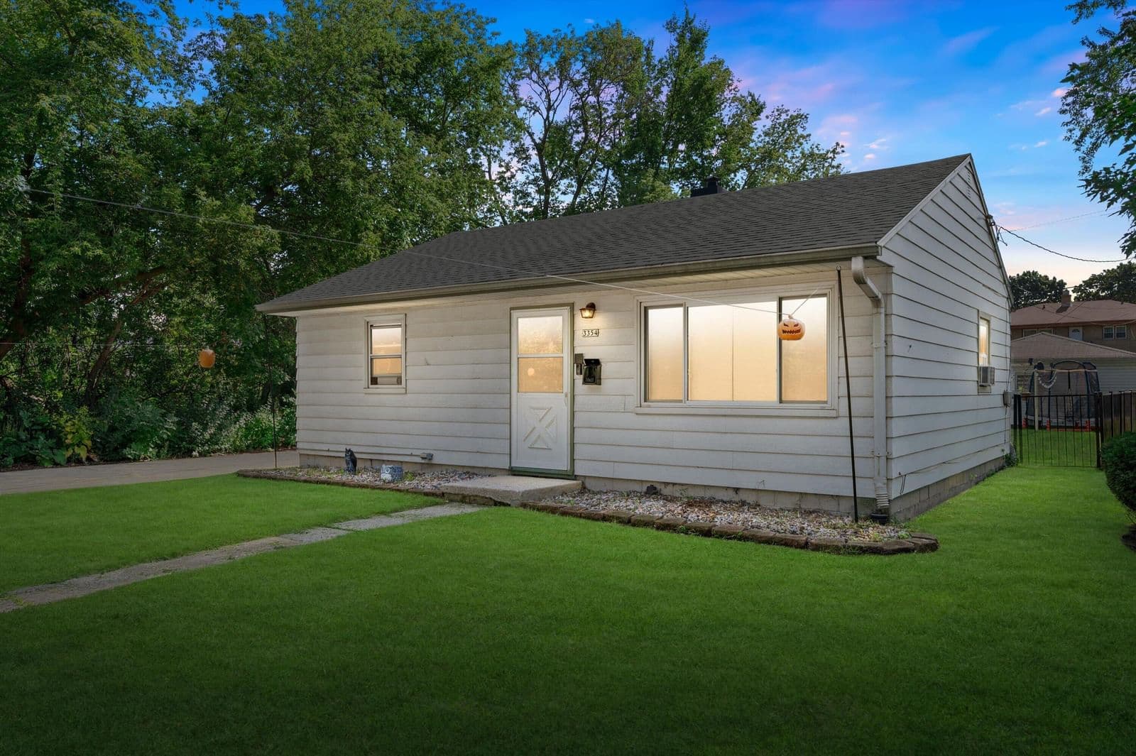 3354 Burrell, Milwaukee, WI 53207