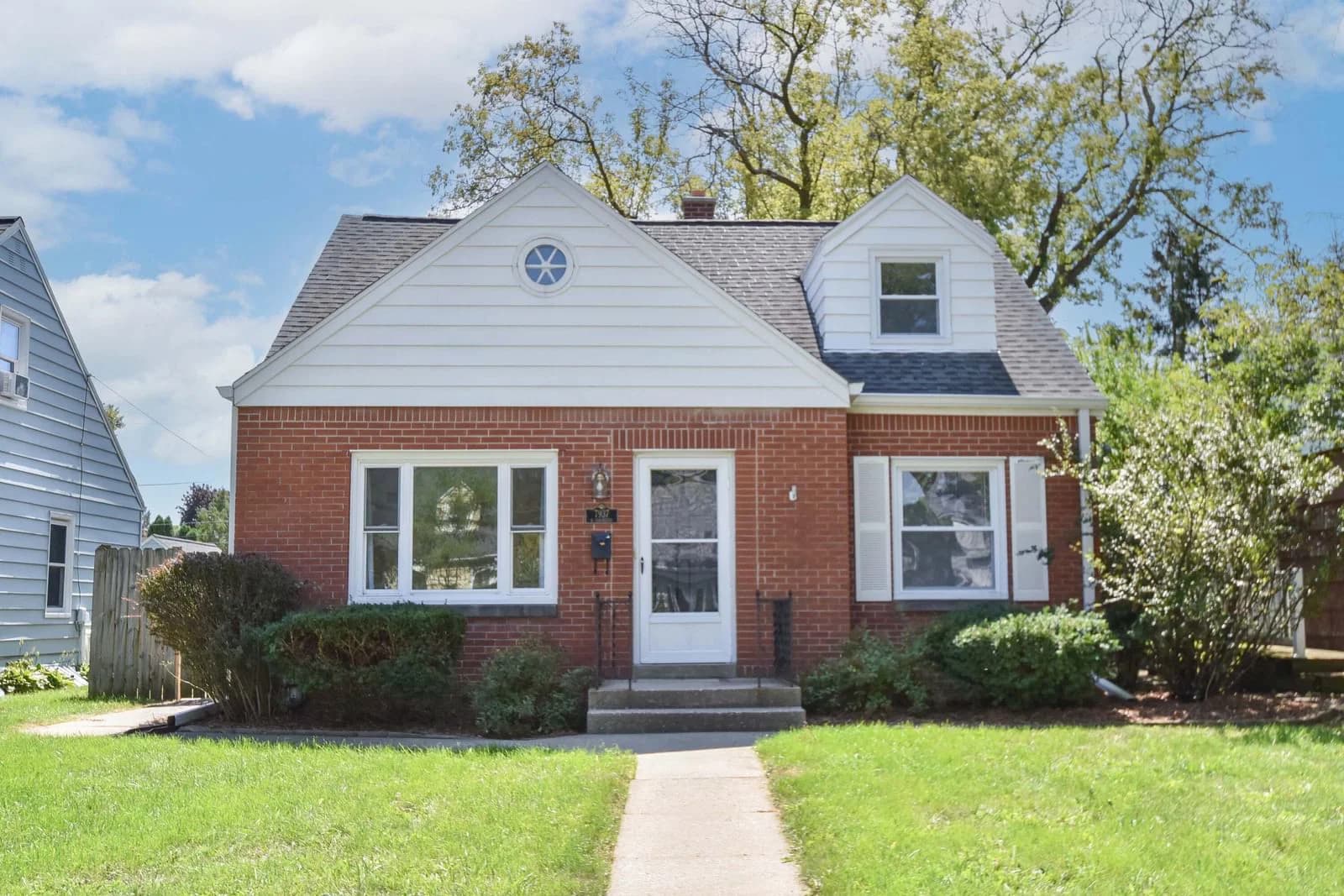 7937 Townsend, Milwaukee, WI 53222