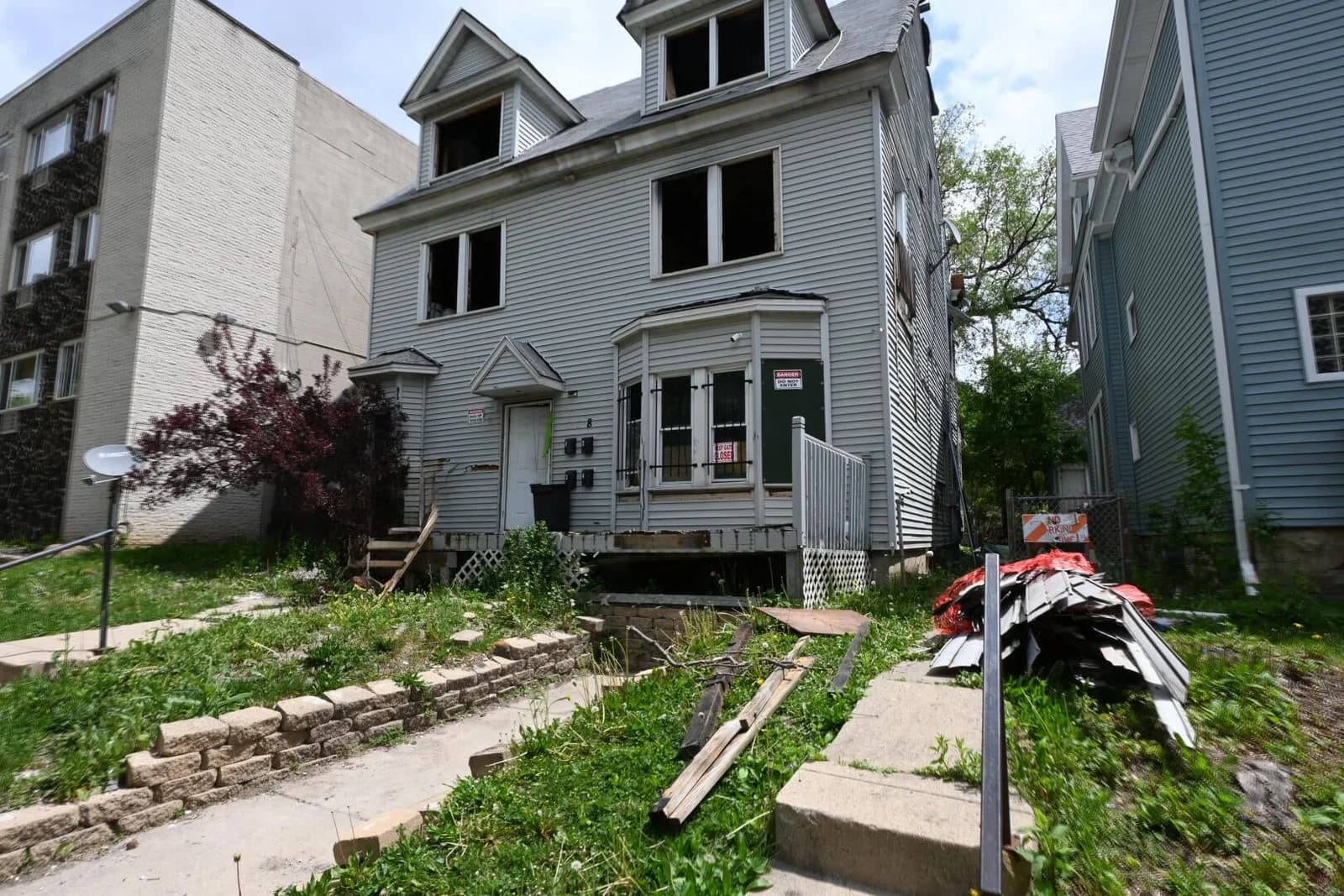608 30th, Milwaukee, WI 53208