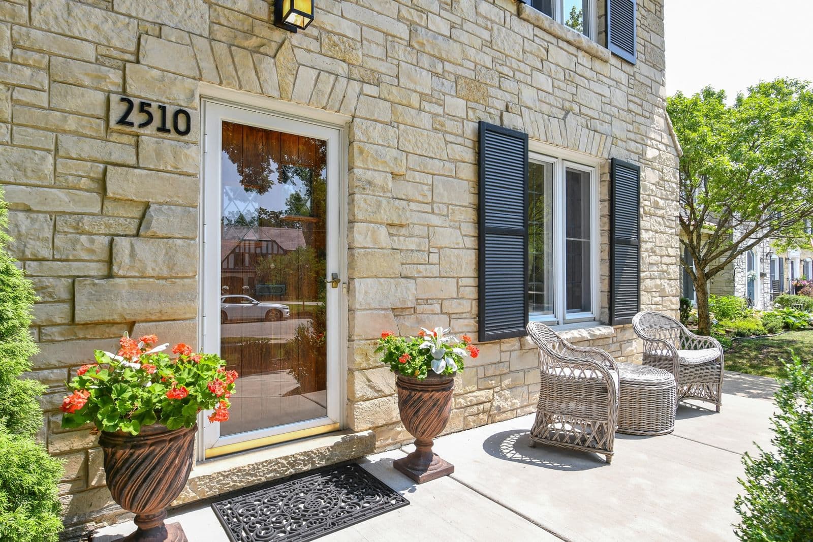 2510 Harding Blvd, Wauwatosa, WI 53226 2