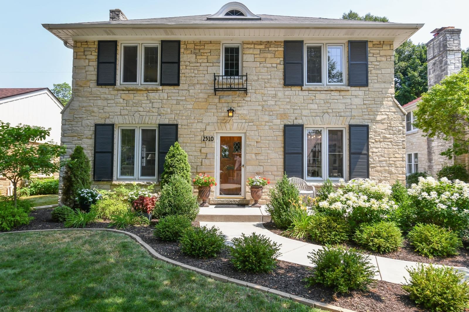 2510 Harding, Wauwatosa, WI 53226
