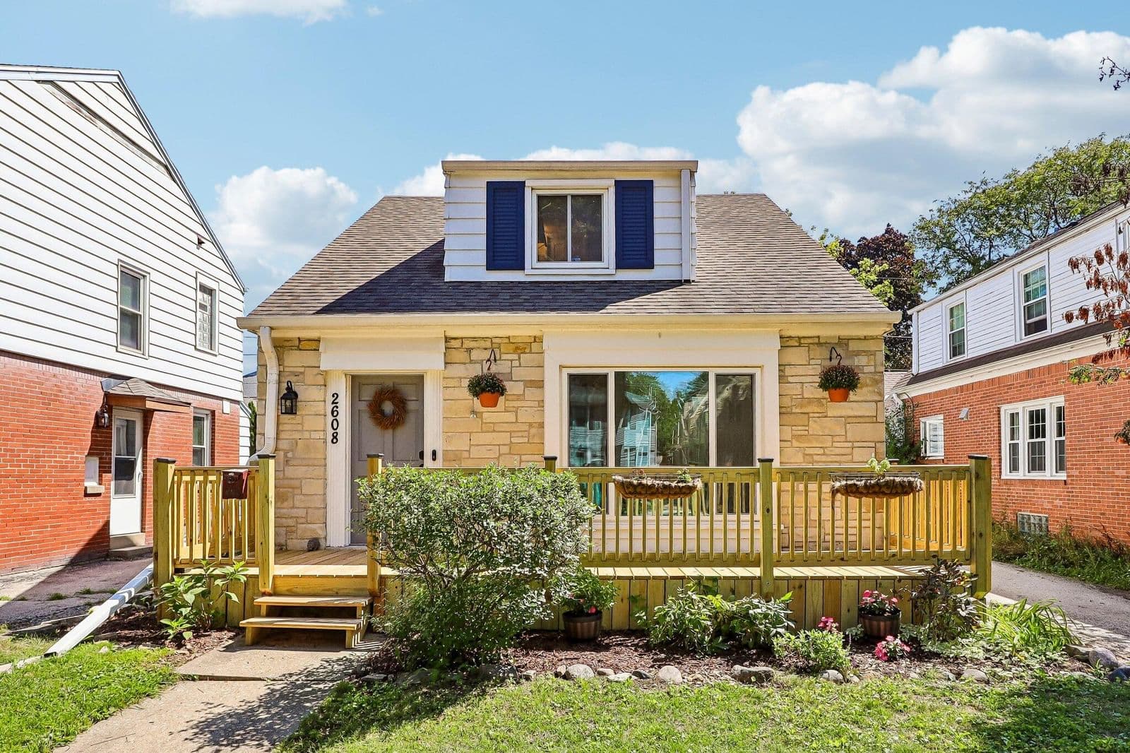 2608 63rd, Wauwatosa, WI 53213