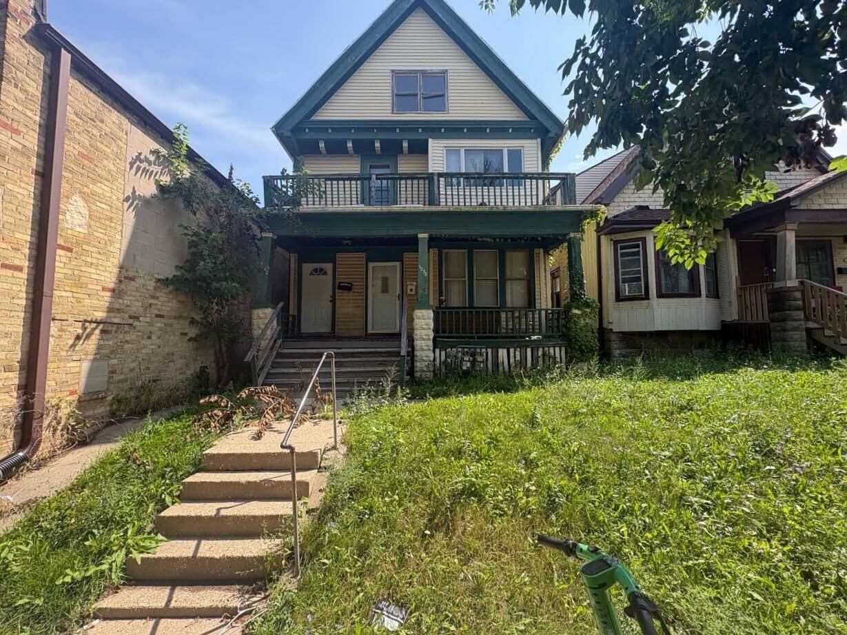 3258 33rd, Milwaukee, WI 53216