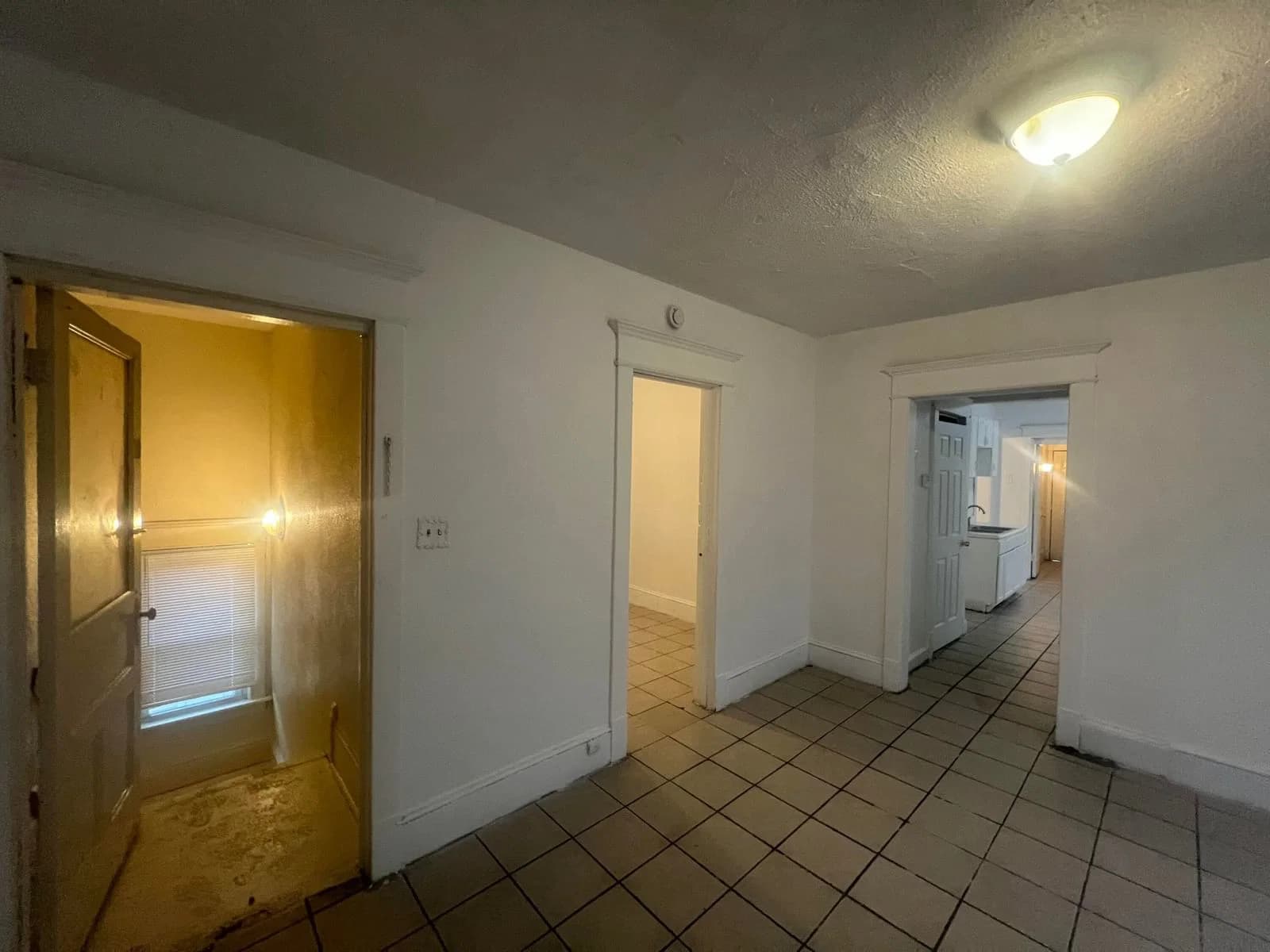 3356 2nd, Milwaukee, WI 53212