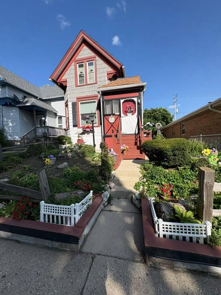 2812 34th, Milwaukee, WI 53215