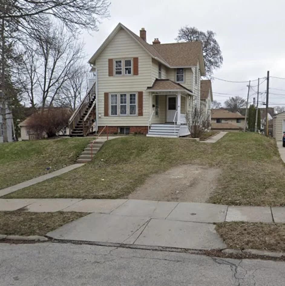 8712-8714 Mitchell, West Allis, WI 53214