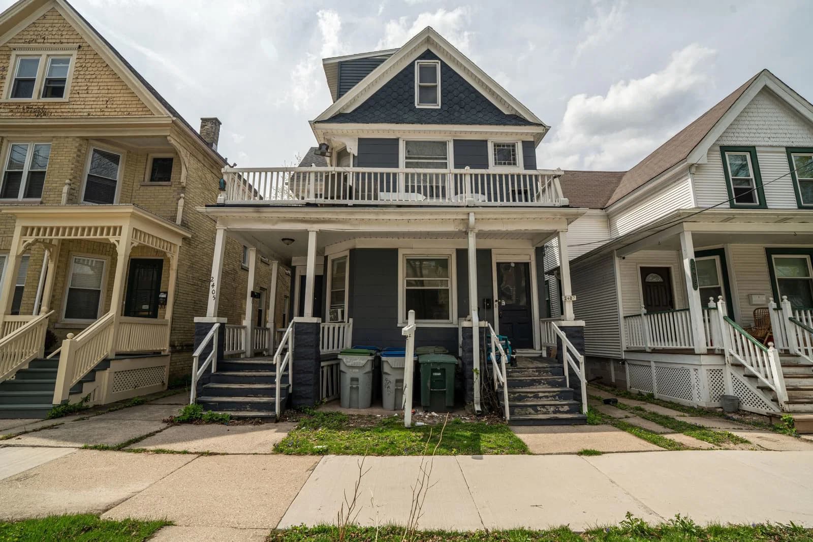 2405 Frederick, Milwaukee, WI 53211