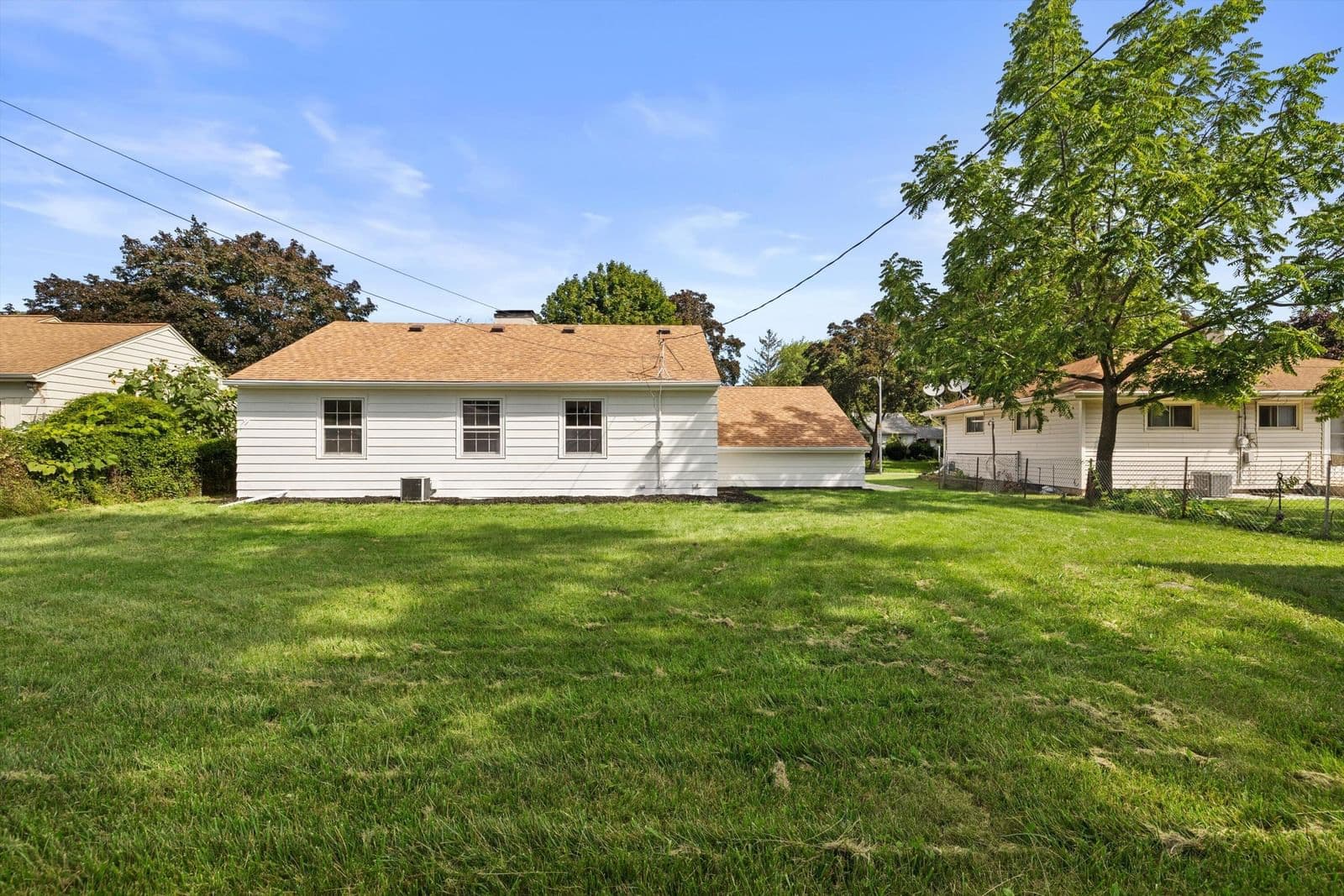 3223 Birchwood 3