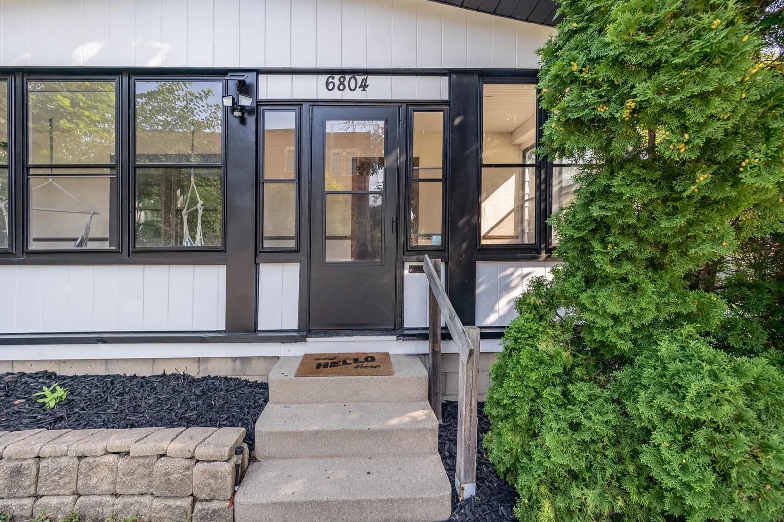 6804 Maple Ter, Wauwatosa, WI 53213 3