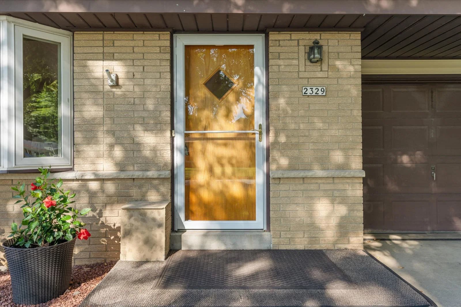 2329 115th St, Wauwatosa, WI 53226 2