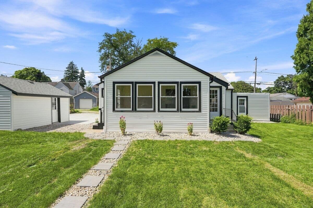 2917 67TH, Milwaukee, WI 53219
