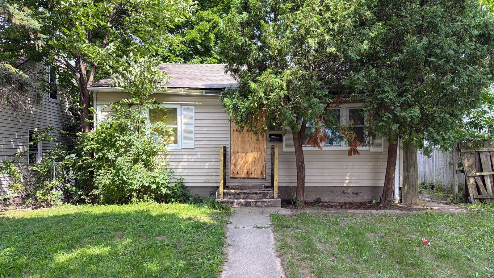 4912 22nd, Milwaukee, WI 53209