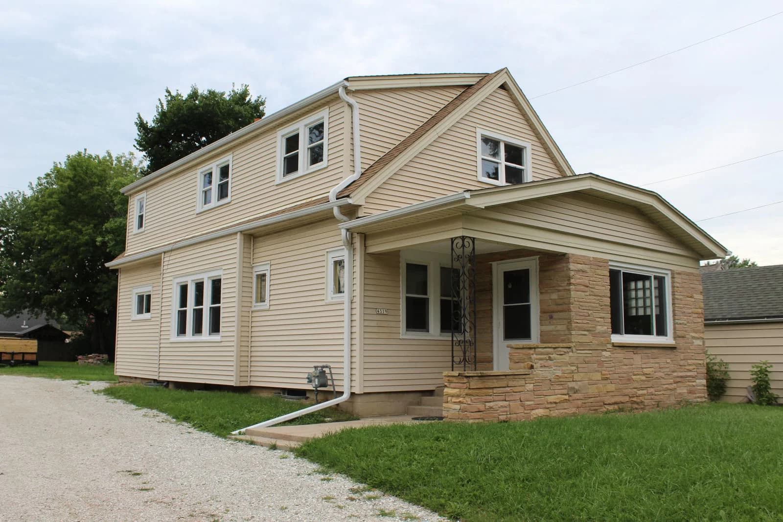 4319 Quincy 3