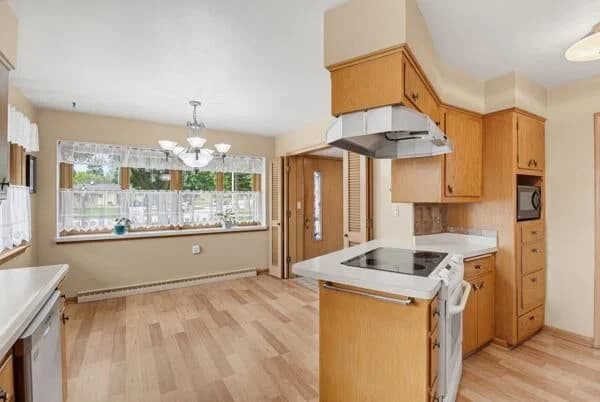 542 Van Beck Ave 5