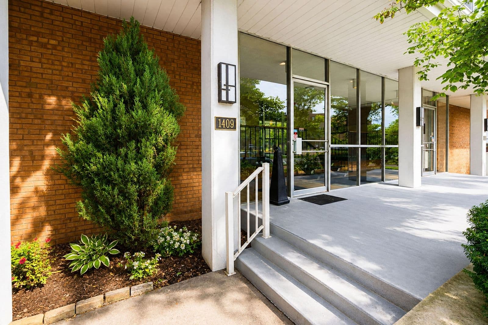 1409 Prospect 2