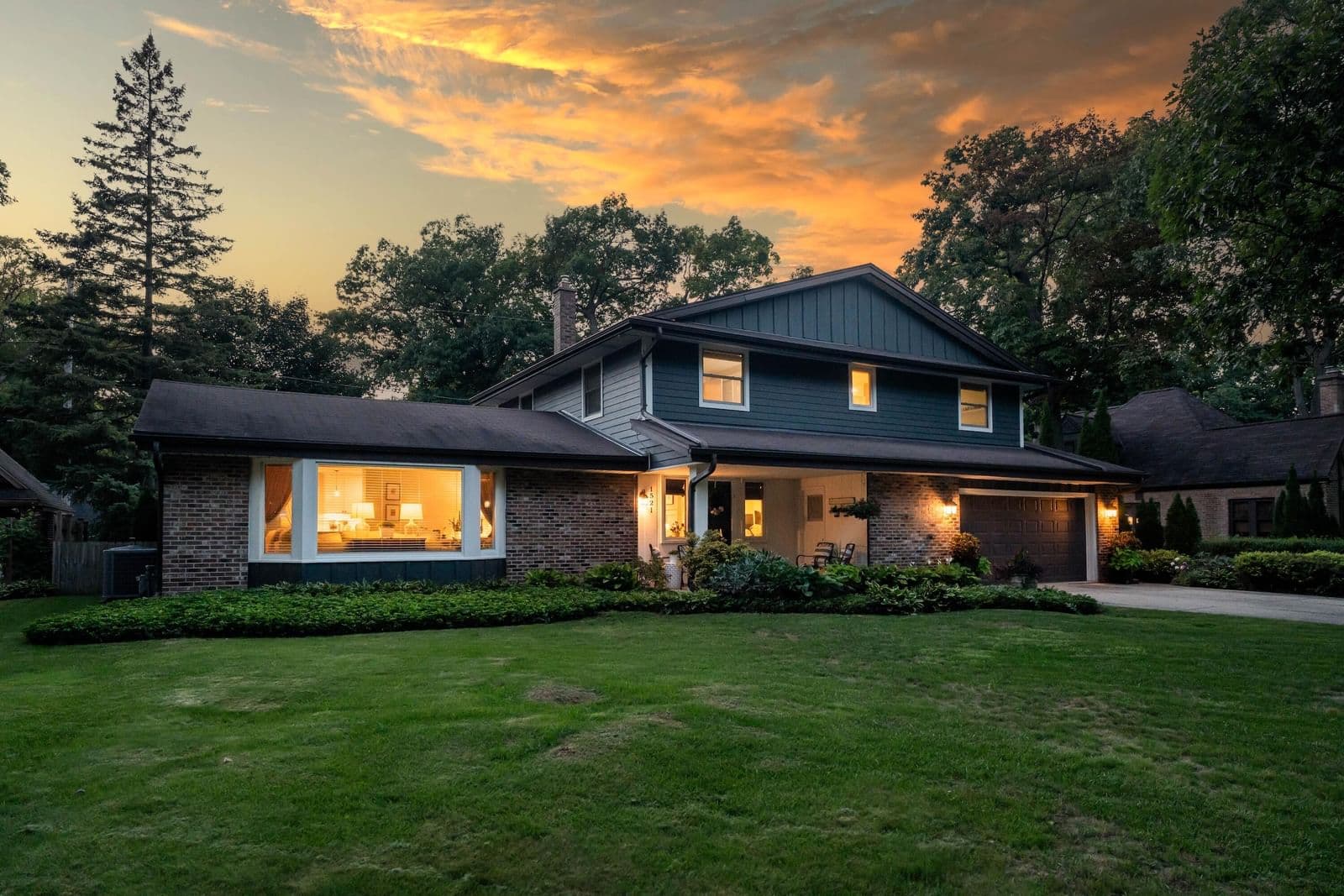 1521 122nd St, Wauwatosa, WI 53226 2