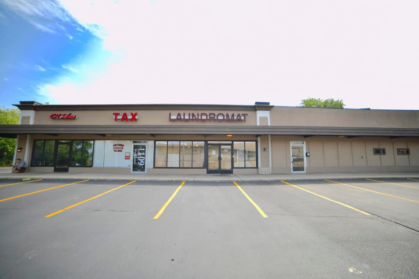 1113 Marquette, South Milwaukee, WI 53172