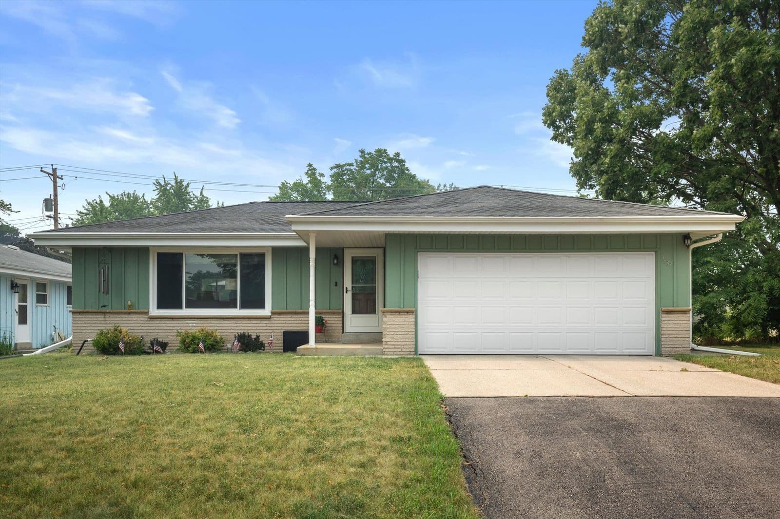 9537 Sarasota, Wauwatosa, WI 53222