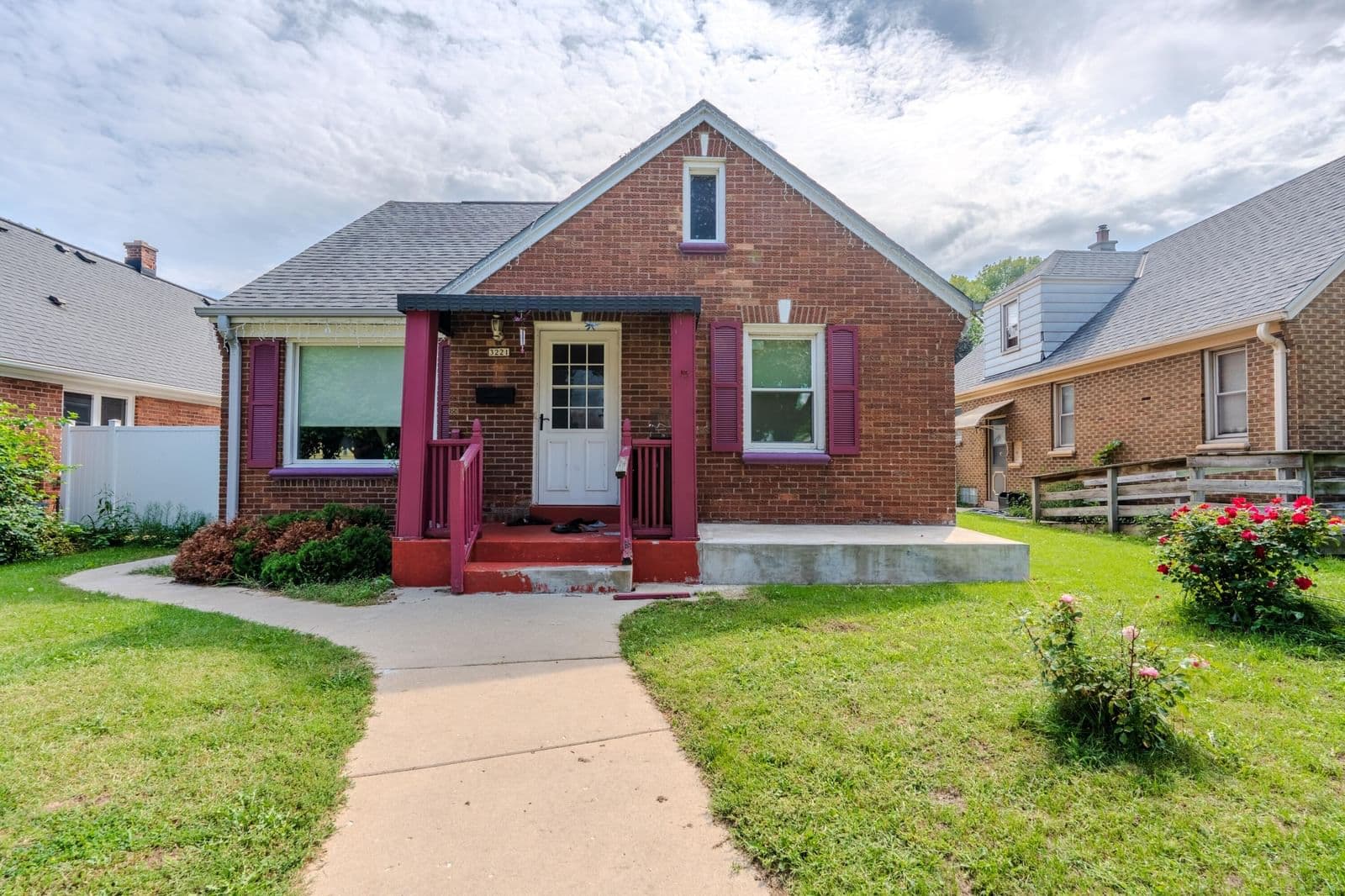 3221 Oklahoma, Milwaukee, WI 53215