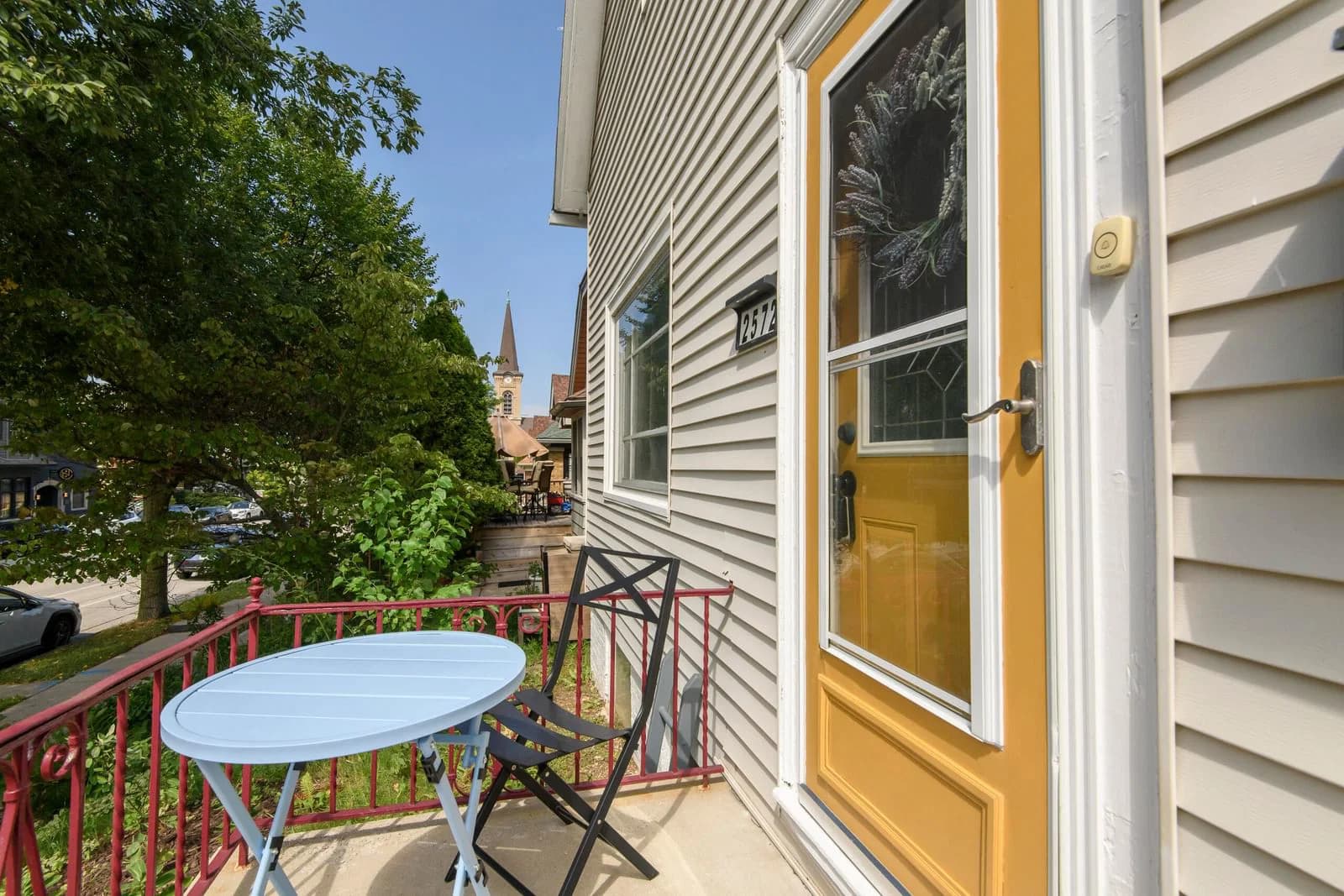 2572 Howell 2