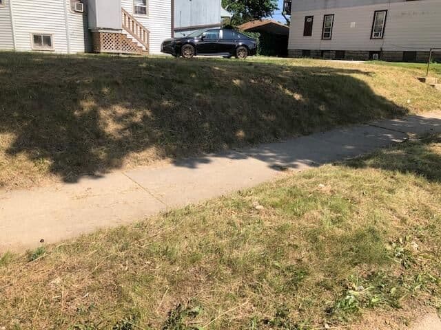 3925 Greenfield 2