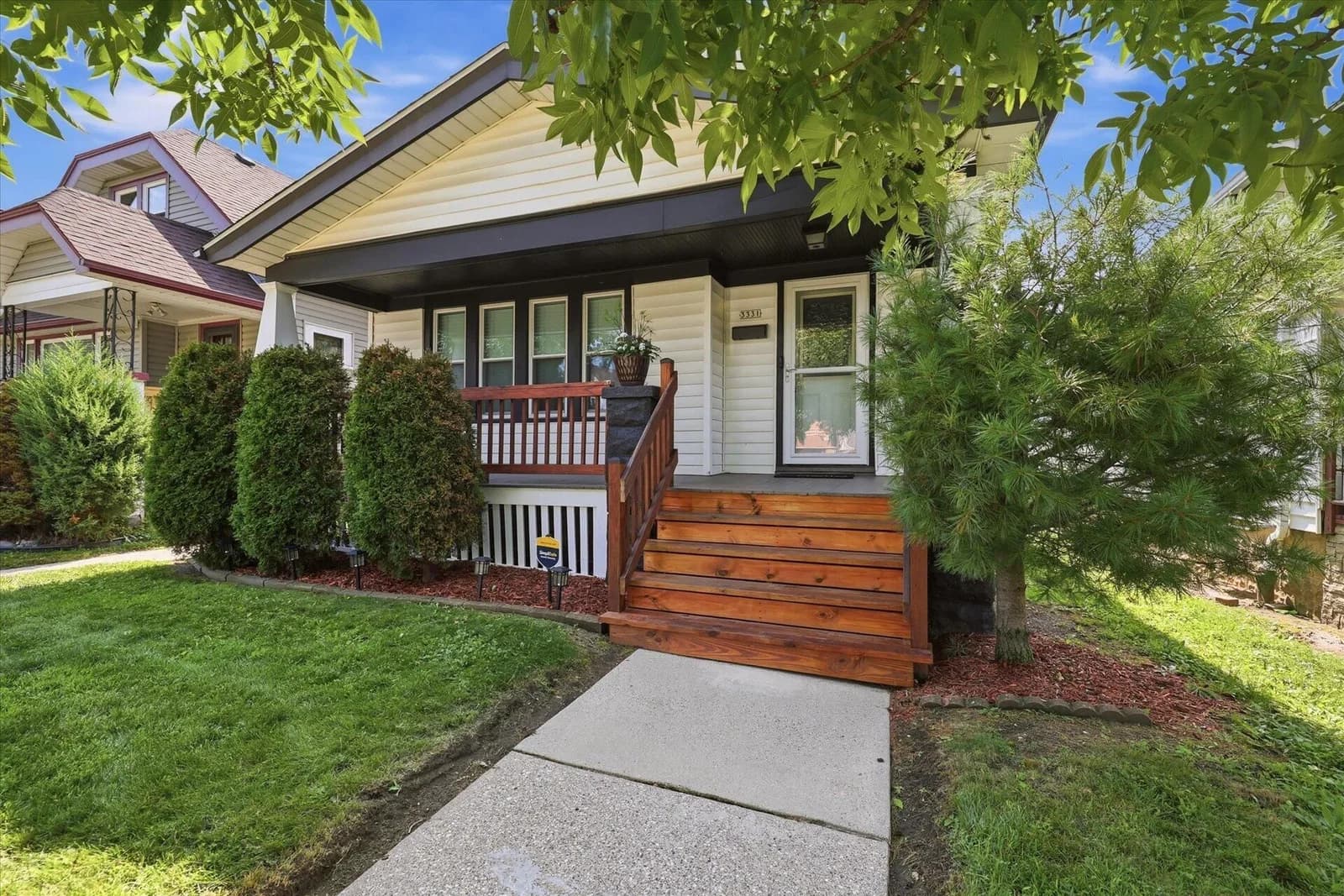 3331 Lapham 3