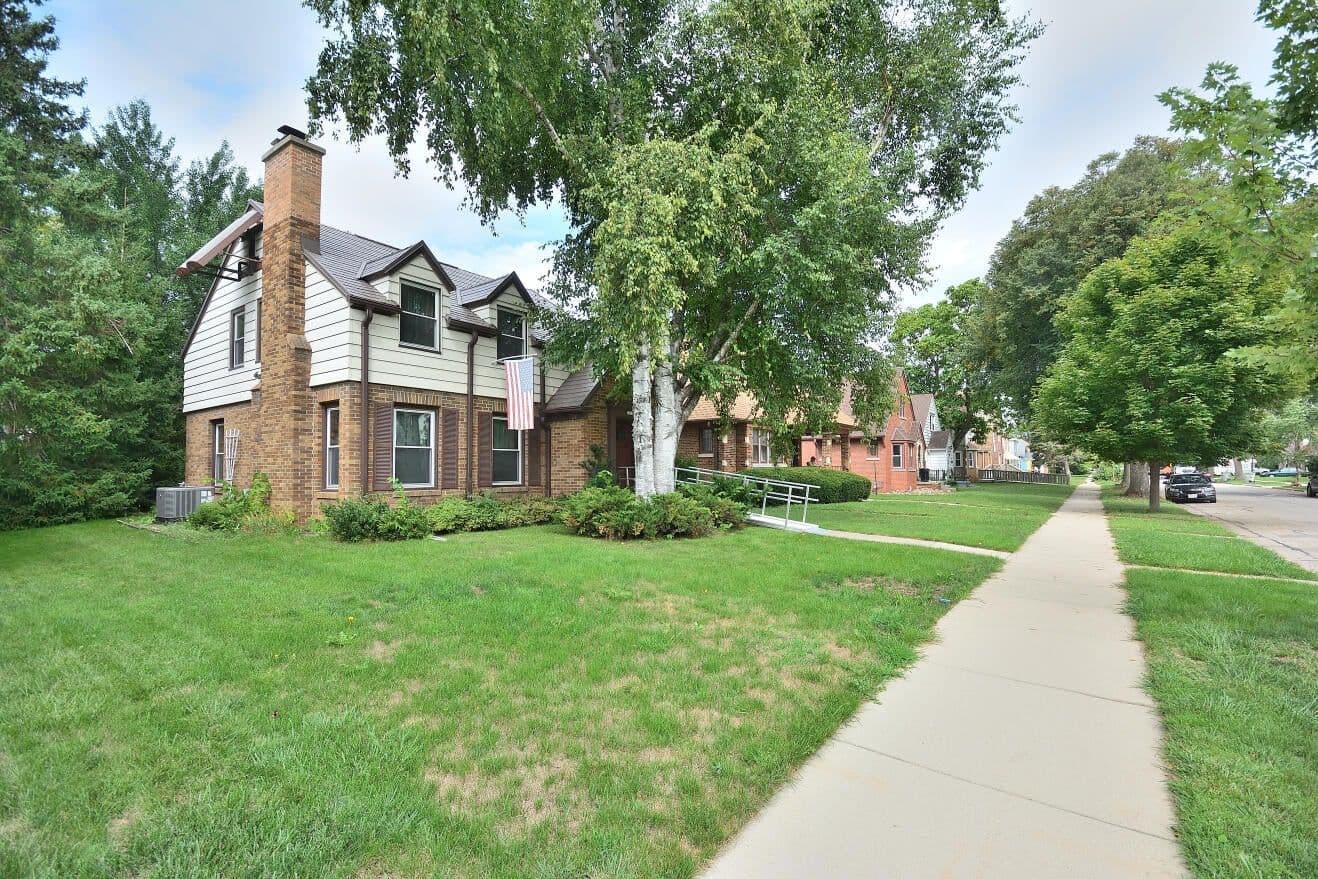 3715 40th, Milwaukee, WI 53216