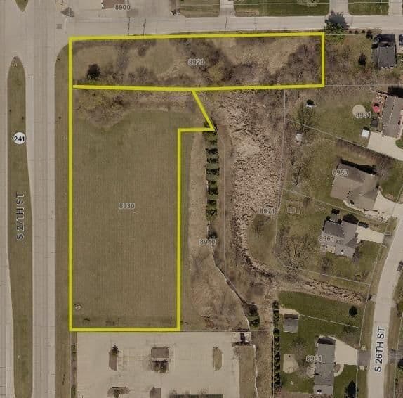 8920 27th, Oak Creek, WI 53154