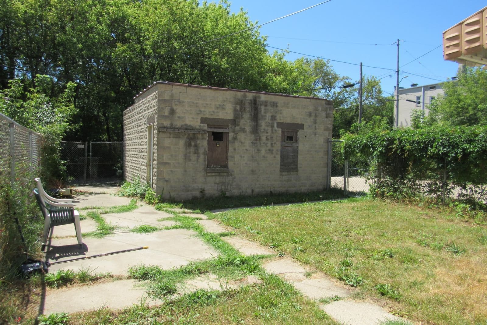 235 Burleigh 3