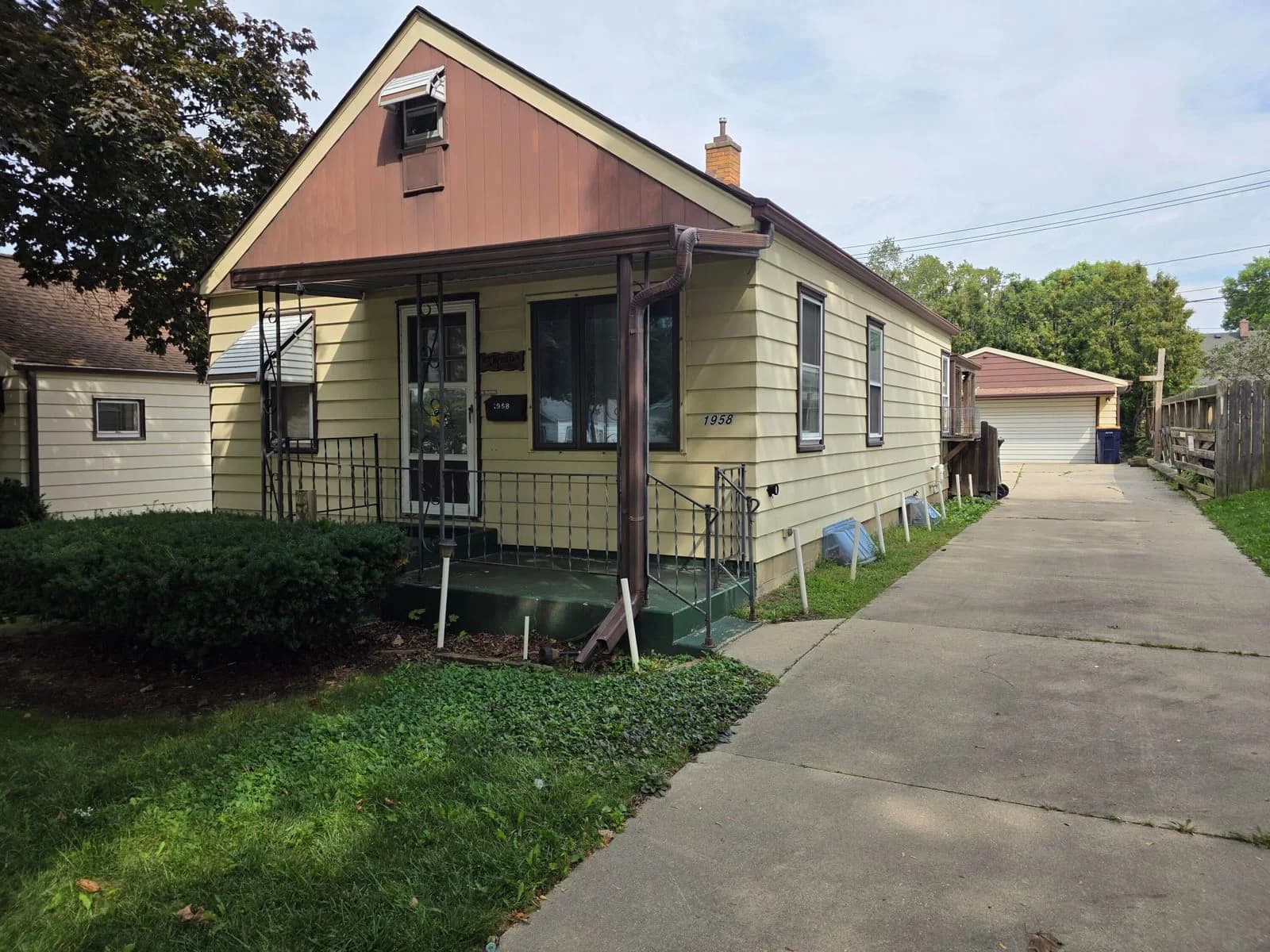 1958 97th, West Allis, WI 53227