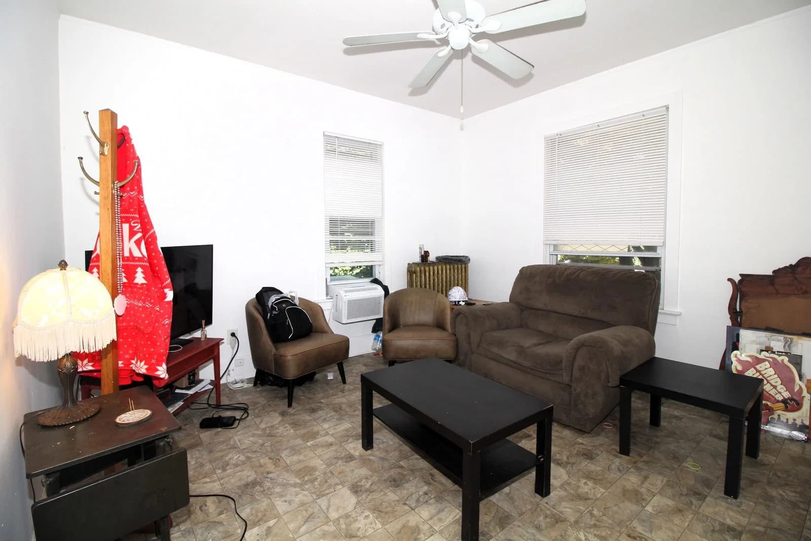 3137 Howell 3